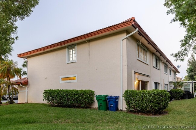 Photo - 8956 NW 38th Dr