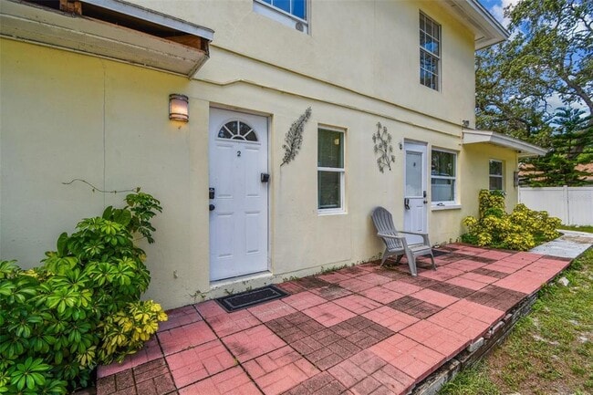 Building Photo - 1377 S Washington Ave Rental