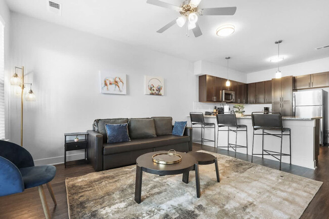 Building Photo - 8510 Westfield Blvd Rental