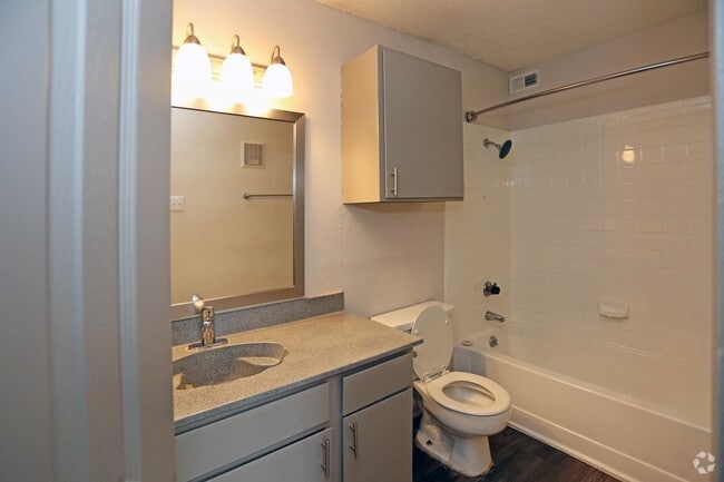 2Bd/2Bath