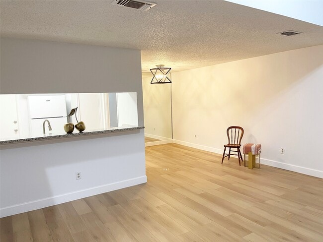 Photo - 13716 Hollowgreen Dr Unit 3704