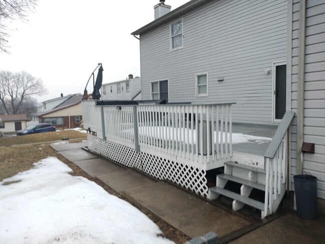 Building Photo - 107 Martha Ave Unit B