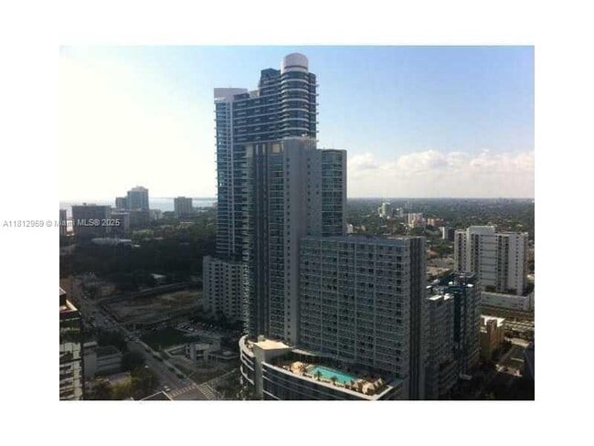 Photo - 1060 Brickell Ave Condo