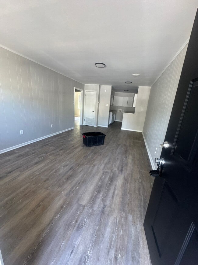 Photo - 207 Highland St