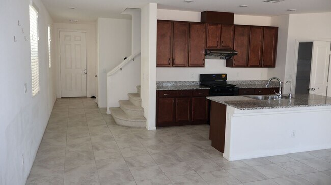 Photo - Nice 5 Bedroom House inside gated Community