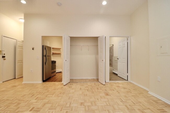 Photo - 168 COLES St Unit 1B