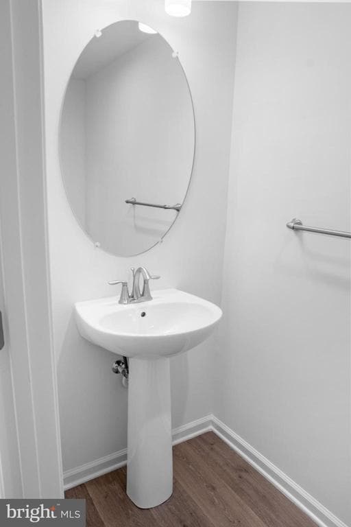 Photo - 8226 Longford Rd