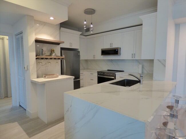 Photo - 802 W Windward Way Unit 303