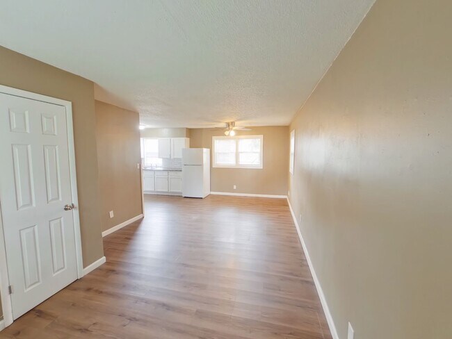 Photo - 2239 S Mosley St