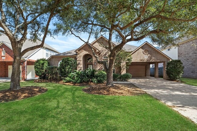 Building Photo - 6843 Loupe Ln