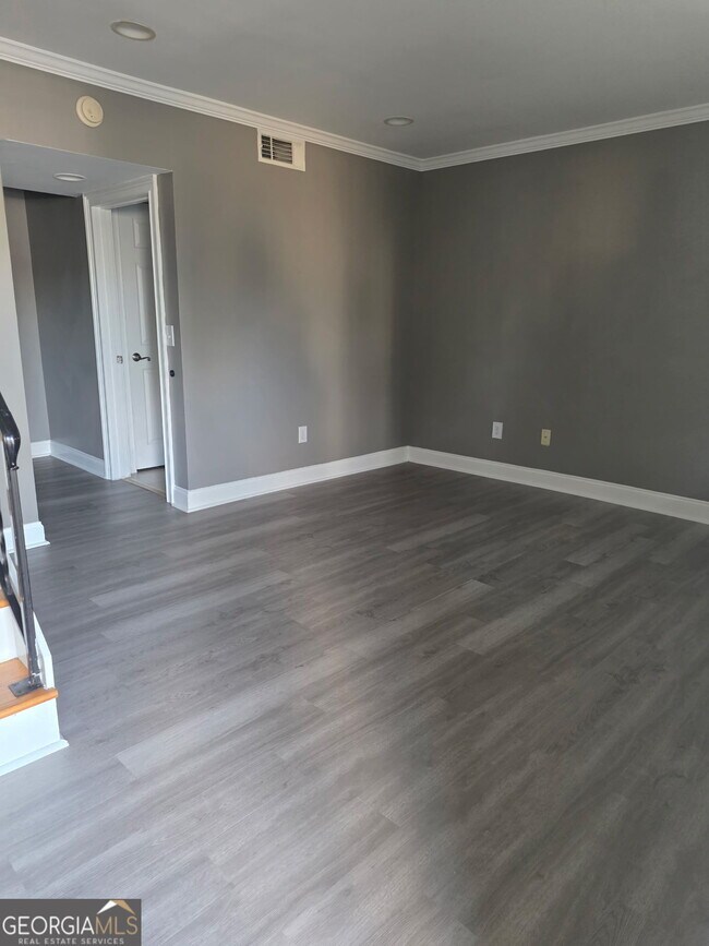 Photo - 127 Rondak Cir