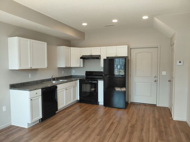 Building Photo - 113 N 6th St Unit 12