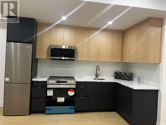 Photo - 94 Carnegie Dr