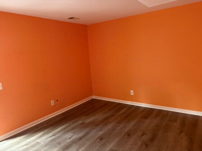 Photo - 1892 Beegee Ct