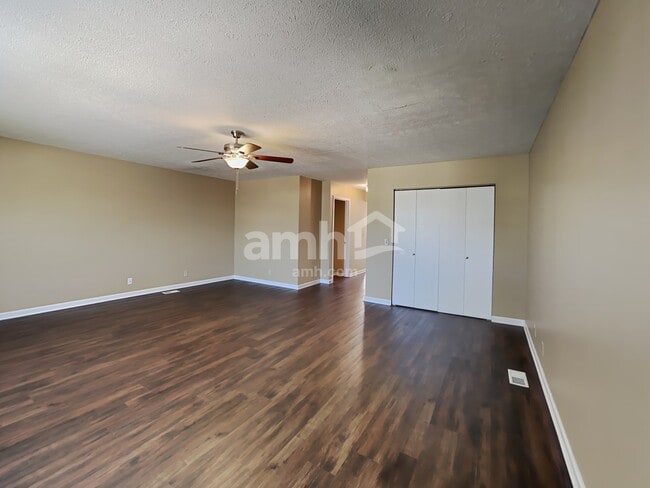 Photo - 2011 Lassiter Dr