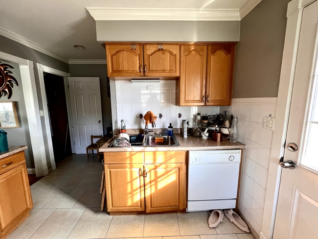 Photo - 140 A NW Highway