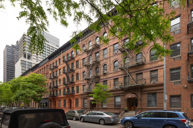 Photo - 325 E 93rd St