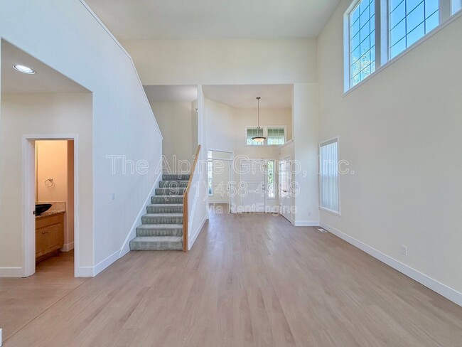 Photo - 351 NW Kotrik Pl