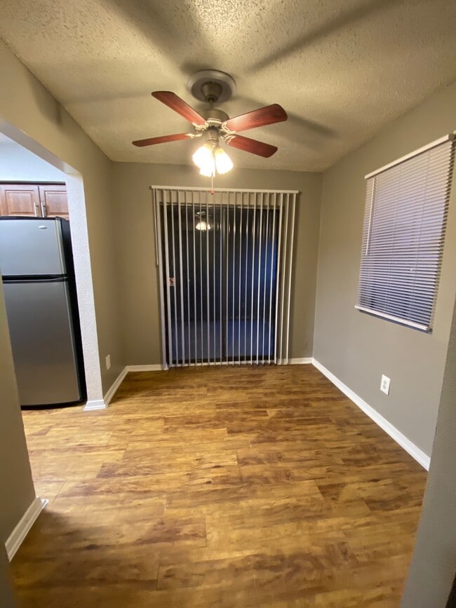 Lakeview Terrace & The Club at Spring Lake Apartments Haltom City, TX