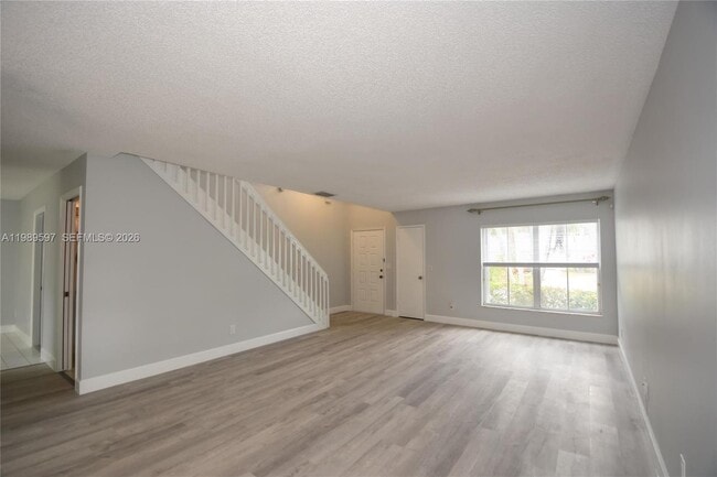 Photo - 4801 Grapevine Wy