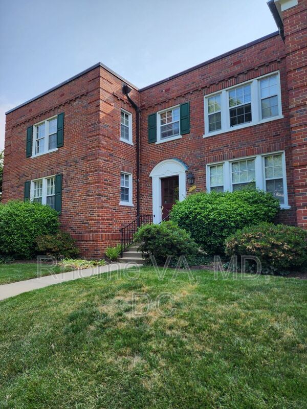 Building Photo - 1801 Queens Ln Unit #2-140 Rental