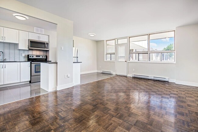 Photo - Castilian Apartments