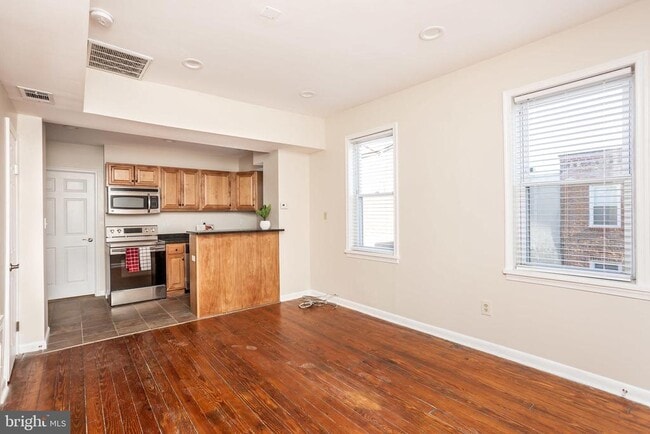 Photo - 3018 O'Donnell St Unit 2R