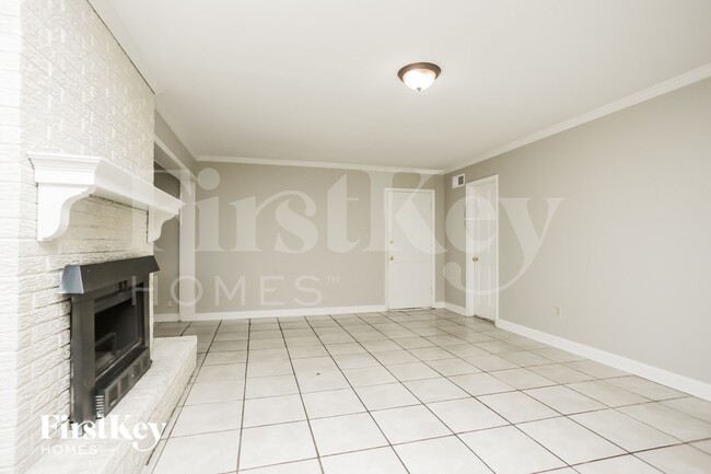 Photo - 3347 Bluemont Dr
