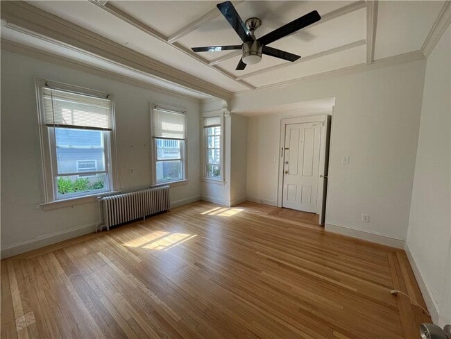 Building Photo - 16 Mann Ave Unit 2 Rental