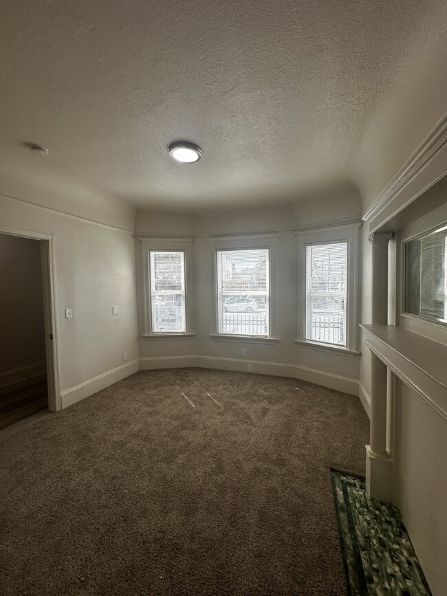 3256 Martin Luther King Jr Way