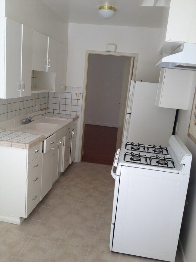 1929 Argyle Ave Unit 0
