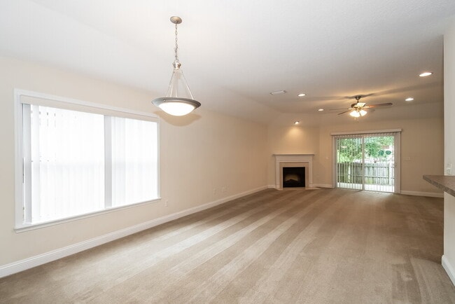 Photo - 12100 Hayden Lakes Cir