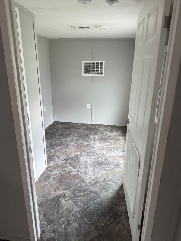 Photo - 23 Meadowview Ln