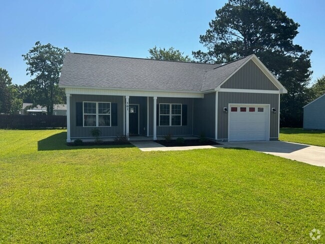 Building Photo - 3 bedroom 2 bath home