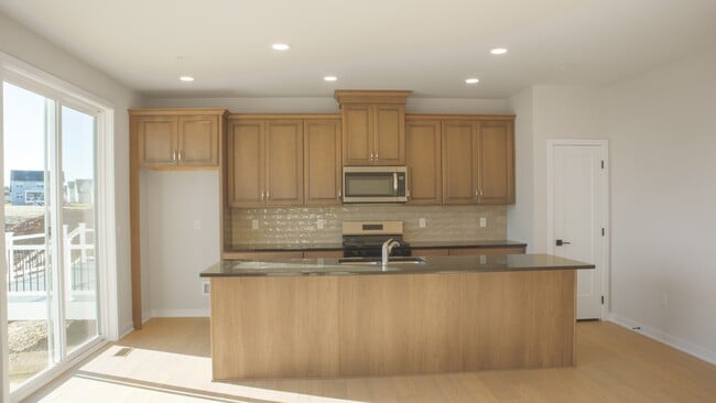 Photo - 355 Aspen Wy