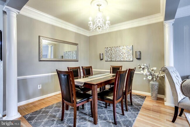 Photo - 5905 Fox Glen Ct