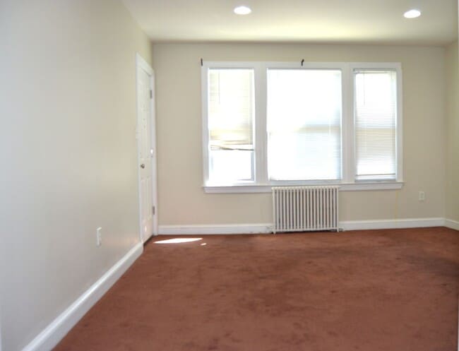 Photo - Black Unit #3