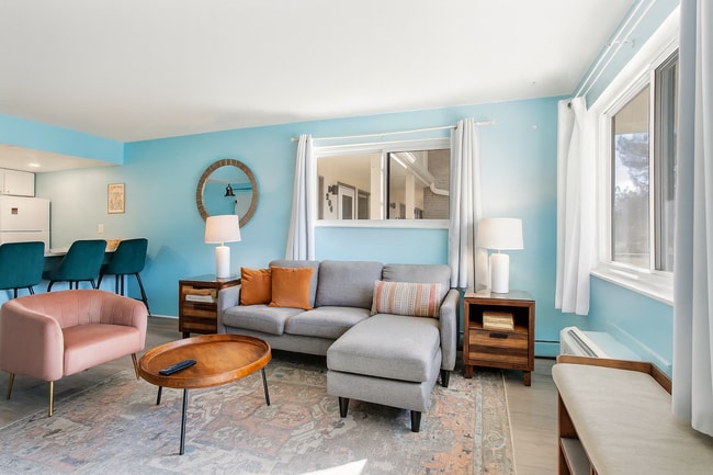 Photo - 645 Manhattan Plz