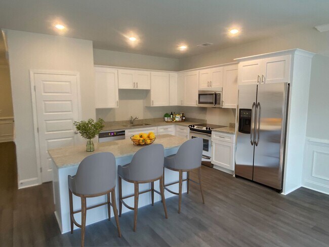 Photo - Special offer!!! $500.00 off FIRST MONTHS ...