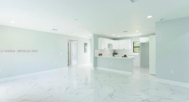 Photo - 761 Kirkman Ave