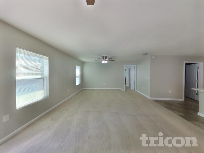 Photo - 1987 April Oaks Dr