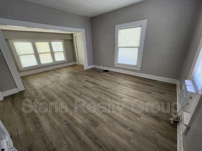 Photo - 2118 2nd Ave