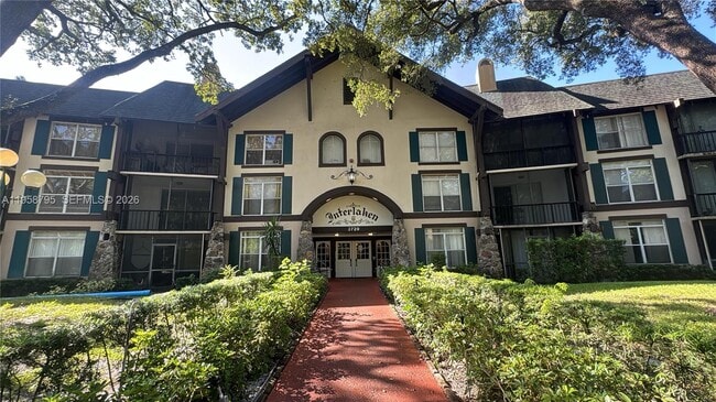 Photo - 3720 Inverrary Dr Unit 2S