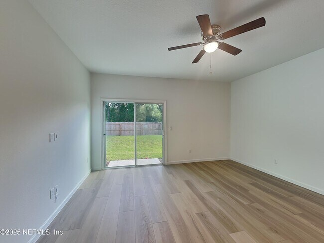 Photo - 654 Holly Lks Dr Townhome