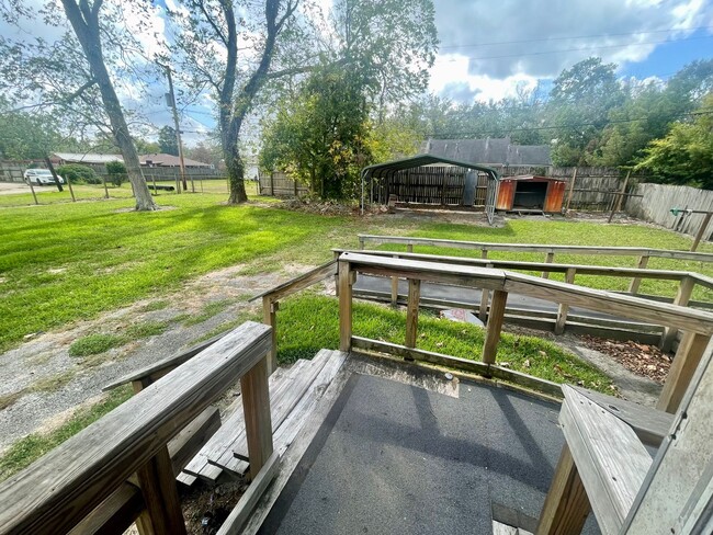 Photo - 565 Campus St