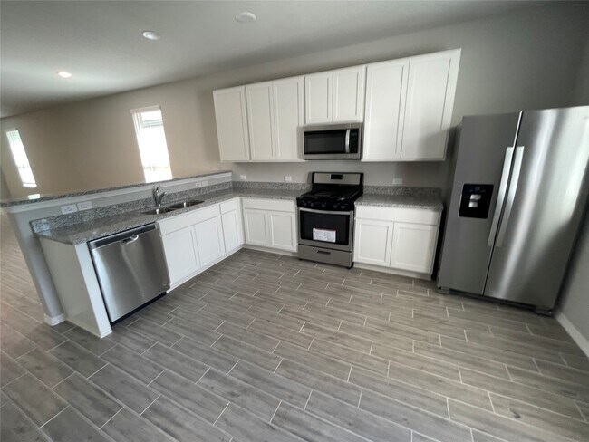 946 Redinger Ridge Dr