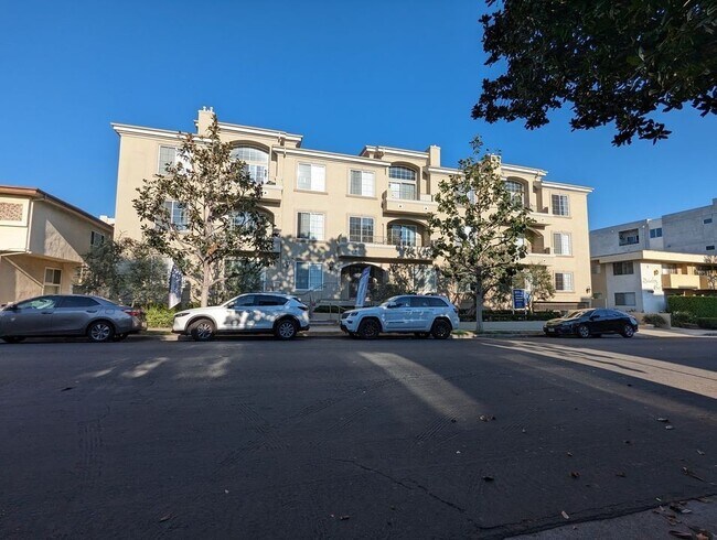 Photo - 1730 Colby Ave