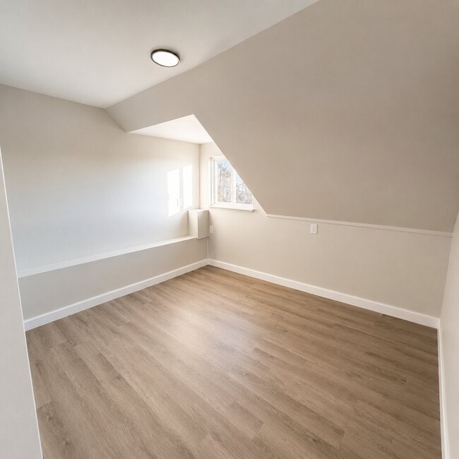 Photo - 608 Baystate Ave