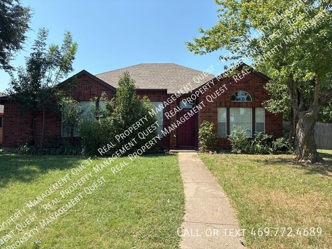 Building Photo - 802 Nafus-