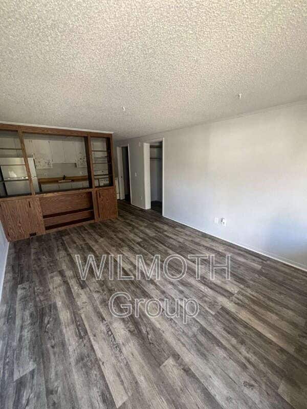 Photo - 2000 Indianapolis Rd Unit 104